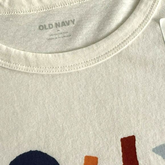 Old Navy Women's Xmas TShirt Jolly Vibes Short Sleeve Match the Fam Sz M NWT - Picture 2 of 4